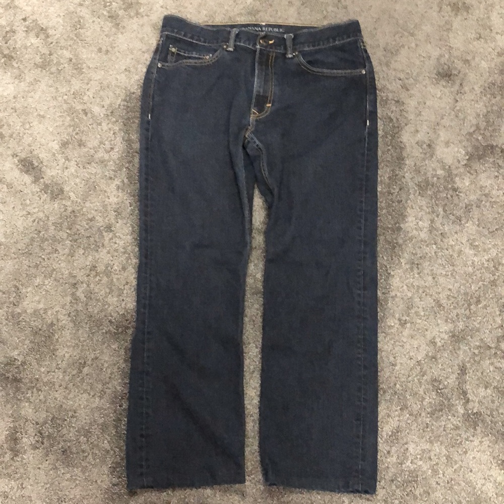 Men’s Banana Republic straight cut dark blue denim jeans